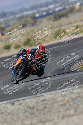 media/Nov-06-2022-SoCal Trackdays (Sun) [[208d2ccc26]]/Turn 11 (10am)/